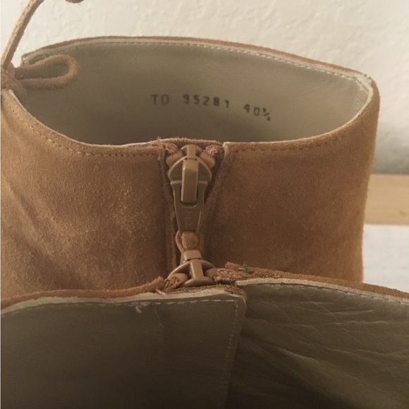 Stuart Weitzman Suede Ankle "Grandiose" Boots Size 40.5 - Picture 8 of 11